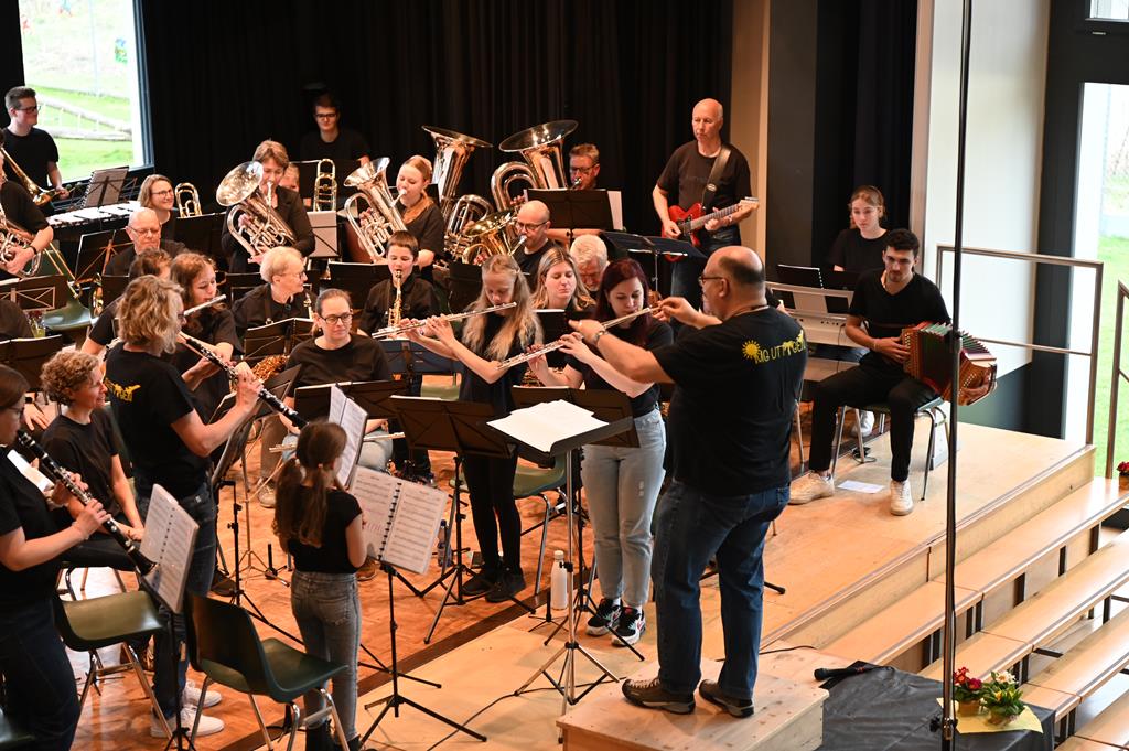 Die MGU auf der Bühne des Mehrzweckgebäudes aus Sicht der Gallerie.